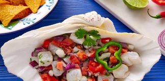 Bahamalar mutfağı, Karayipler’in eşsiz coğrafyasında gelişmiş, tropikal meyveler, deniz ürünleri ve baharatların ön plana çıktığı bir mutfaktır. Afrika, Avrupa ve yerel Karayip kültürlerinin birleşimiyle oluşan yemekler, Bahamalar’ın zengin tarihini ve kültürel çeşitliliğini yansıtır. Yemekler hem günlük sofralarda hem de özel kutlamalarda kendine yer bulur. Konulu bir haber görseli.