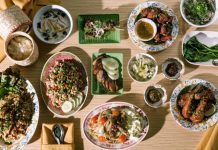 Lao Mutfağı, Güneydoğu Asya’nın Laos ülkesine özgü geleneksel yemek kültürünü temsil eder. Bu mutfak, pirinç, taze sebzeler, et ve baharatların dengeli kullanımı ile bilinir. Lao Mutfağı, hem kırsal yaşamın hem de nehir kenarı topluluklarının günlük beslenme alışkanlıklarını yansıtır. Konulu bir haber görseli.