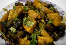 Manipuri Mutfağı, Hindistan’ın kuzeydoğusunda yer alan Manipur bölgesine özgü geleneksel yemek kültürünü temsil eder. Bölge, çeşitli etnik grupların ve kabilelerin bir arada yaşadığı bir coğrafya olduğundan mutfağı da oldukça çeşitlidir. Sebze ağırlıklı yemekler, yöresel baharatlar ve taze otlar, Manipuri yemeklerinin karakteristik özelliklerini oluşturur. Konulu bir haber görseli.