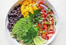 Modern yemek, geleneksel tariflerin ötesine geçen, yaratıcılık ve inovasyonun ön planda olduğu bir yemek kültürünü ifade eder. Günümüzde modern yemek, yalnızca beslenme amacı taşımakla kalmaz, aynı zamanda görsellik, deneyim ve sunum açısından da önemli bir rol oynar. Şefler, modern yemeklerde malzeme seçimi, sunum teknikleri ve tat kombinasyonları ile fark yaratır. Konulu bir haber görseli