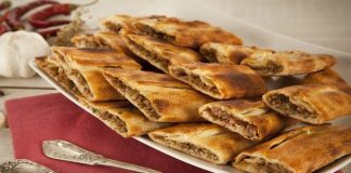 Pide sadece bir yiyecek olarak değil, aynı zamanda kültürel bir miras olarak da değerlidir. Bayram sofralarında, Ramazan aylarında ve özel günlerde pide tüketmek bir gelenek haline gelmiştir.