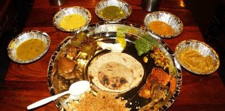 Rajasthani Mutfağı Rajasthani Mutfağı, Hindistan’ın batısında yer alan Rajasthan bölgesine özgü, zengin ve aromatik bir yemek kültürünü temsil eder. Çöl iklimi ve kısıtlı su kaynakları, mutfağın şekillenmesinde belirleyici olmuştur. Bölge halkı, uzun süre dayanabilecek yemekler ve saklama teknikleri geliştirmiştir. Konulu bir haber görseli.