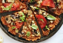 Son yıllarda sağlıklı yaşam ve çevre bilinci arttıkça vejetaryen tarifler giderek daha fazla ilgi görüyor. Hayvansal et ürünlerini içermeyen bu tarifler, hem besleyici hem de lezzetli alternatifler sunuyor. Dünya mutfaklarında farklı kültürlerden esinlenen vejetaryen yemekler, sebzelerden baklagillere kadar geniş bir yelpazede malzemelerle hazırlanıyor. Konulu bir haber görseli.