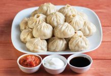 Sibirya mutfağı, sert iklim koşullarında şekillenen güçlü bir yemek kültürüne sahiptir. Bu mutfağın temelinde, bölgenin uzun ve zorlu kış aylarında insanlara enerji sağlayacak besinler vardır. Soğuk iklim nedeniyle yiyeceklerin dayanıklı ve besleyici olması ön plandadır. Özellikle et, balık ve tahıl ürünleri sıkça kullanılır. Kış boyunca yiyecekleri saklamak için kurutma, tuzlama ve fermente etme gibi yöntemler geliştirilmiştir. Bu da Sibirya mutfağı yemeklerinin uzun süre dayanıklı olmasını sağlamıştır. Konulu bir haber görseli.