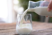 Süt, binlerce yıldır insan beslenmesinin temel unsurlarından biri olmuştur. Tarih boyunca farklı kültürlerde hem besleyici hem de ritüel amaçlı olarak kullanılmıştır. Antik toplumlarda süt ve süt ürünleri, sağlığı destekleyen ve enerji veren bir kaynak olarak değer görmüştür. Konulu bir haber görseli.