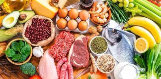 Flexitarian beslenme, son yıllarda katı diyet kurallarından uzak durmak isteyen bireyler arasında giderek daha fazla ilgi görmektedir. Bu yaklaşım, ağırlıklı olarak bitki temelli beslenmeyi benimserken, hayvansal ürünleri tamamen hayatın dışına çıkarmadan dengeli bir yol izlemeyi hedefler. Flexitarian, hem sağlıklı beslenmek isteyen hem de sosyal ve kültürel alışkanlıklarından kopmak istemeyen kişiler için dikkat çekici bir seçenek olarak öne çıkmaktadır. Konulu bir haber görseli.